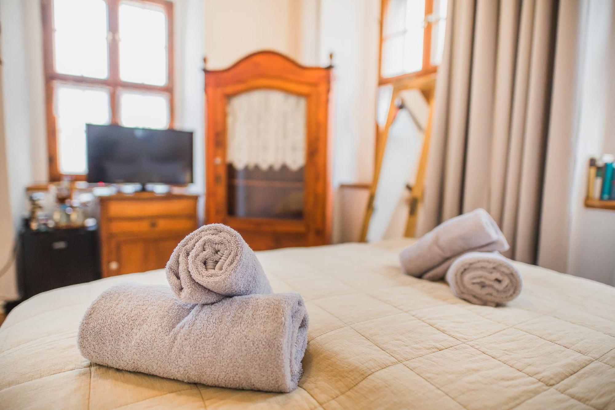 Flyns Bed & Breakfast กอร์ลิตซ์ ภายนอก รูปภาพ