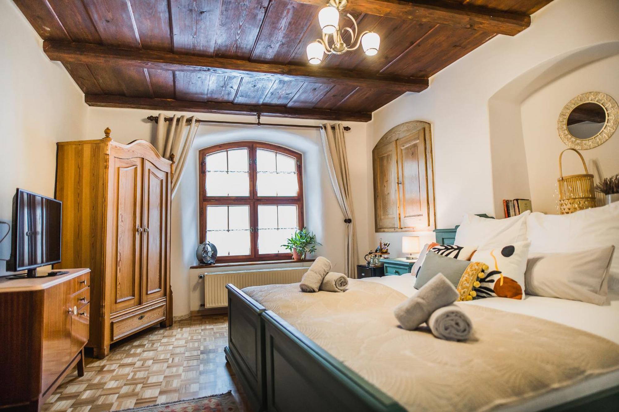 Flyns Bed & Breakfast กอร์ลิตซ์ ภายนอก รูปภาพ