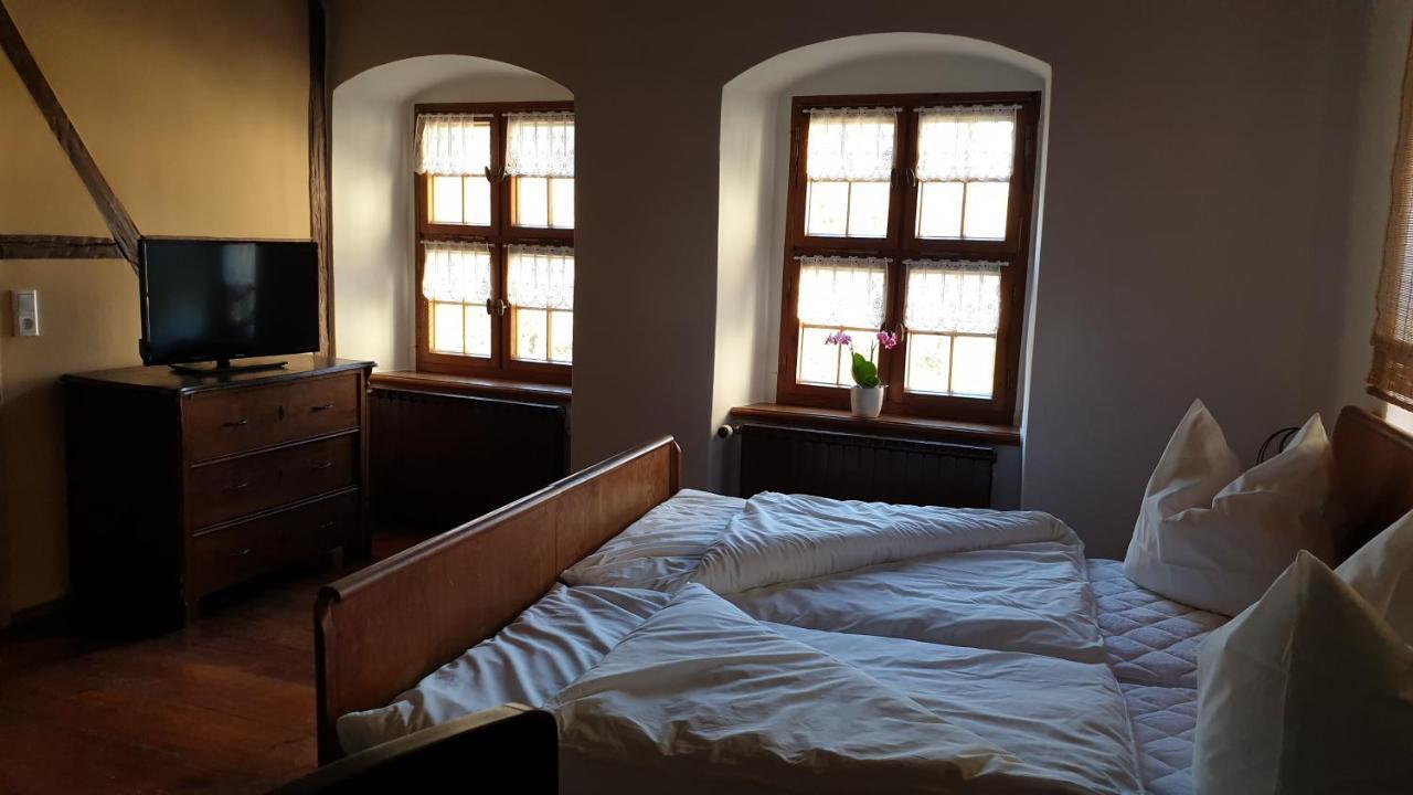 Flyns Bed & Breakfast กอร์ลิตซ์ ภายนอก รูปภาพ