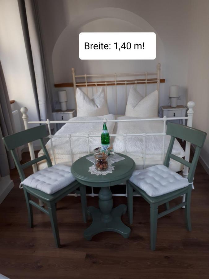 Flyns Bed & Breakfast กอร์ลิตซ์ ภายนอก รูปภาพ